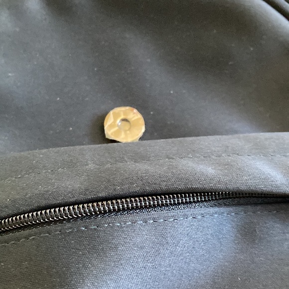 ♥️Lightweight Backpack♥️ - Picture 3 of 4